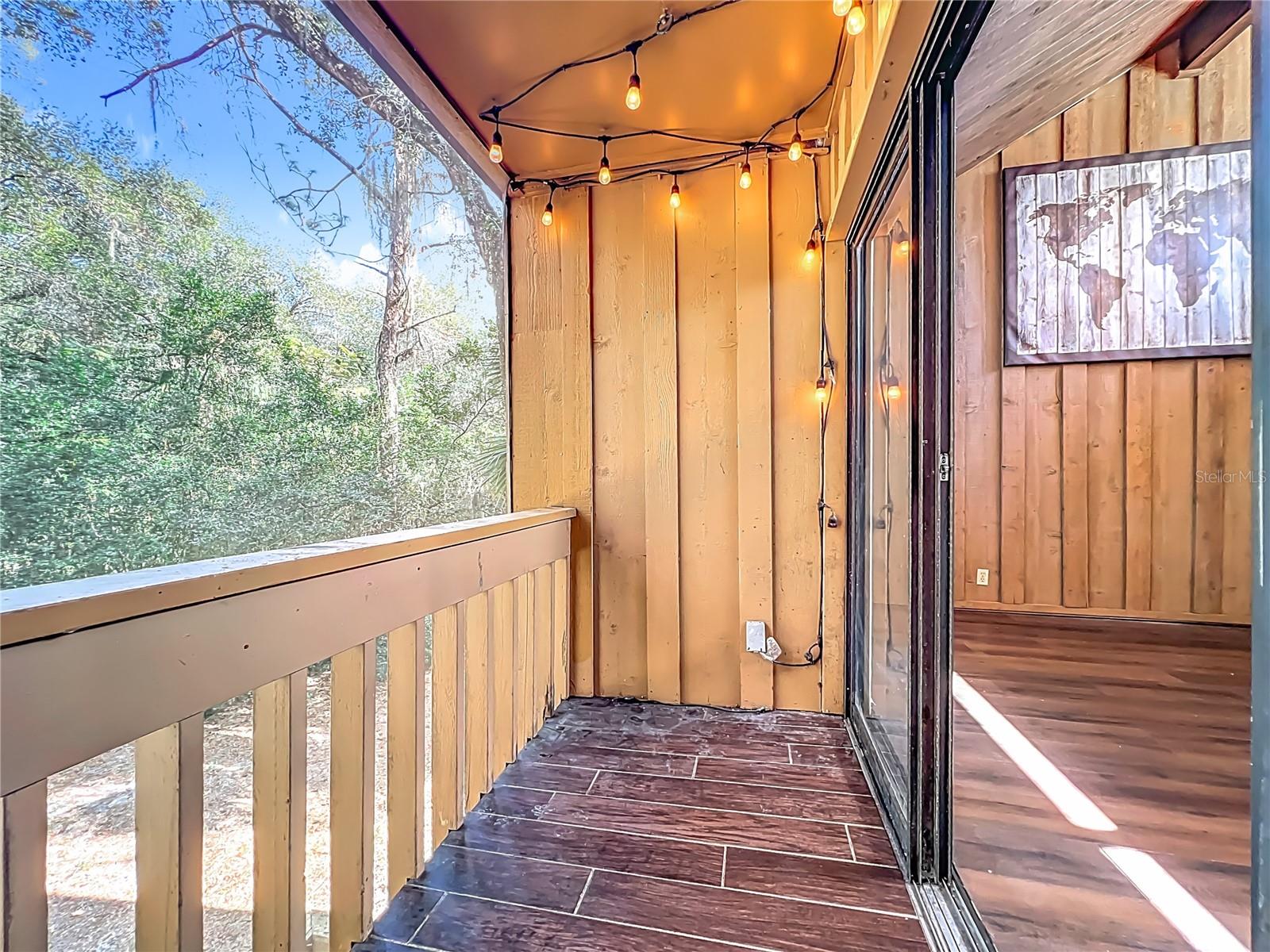 CROWN OAKS 1ST ADD - Residential