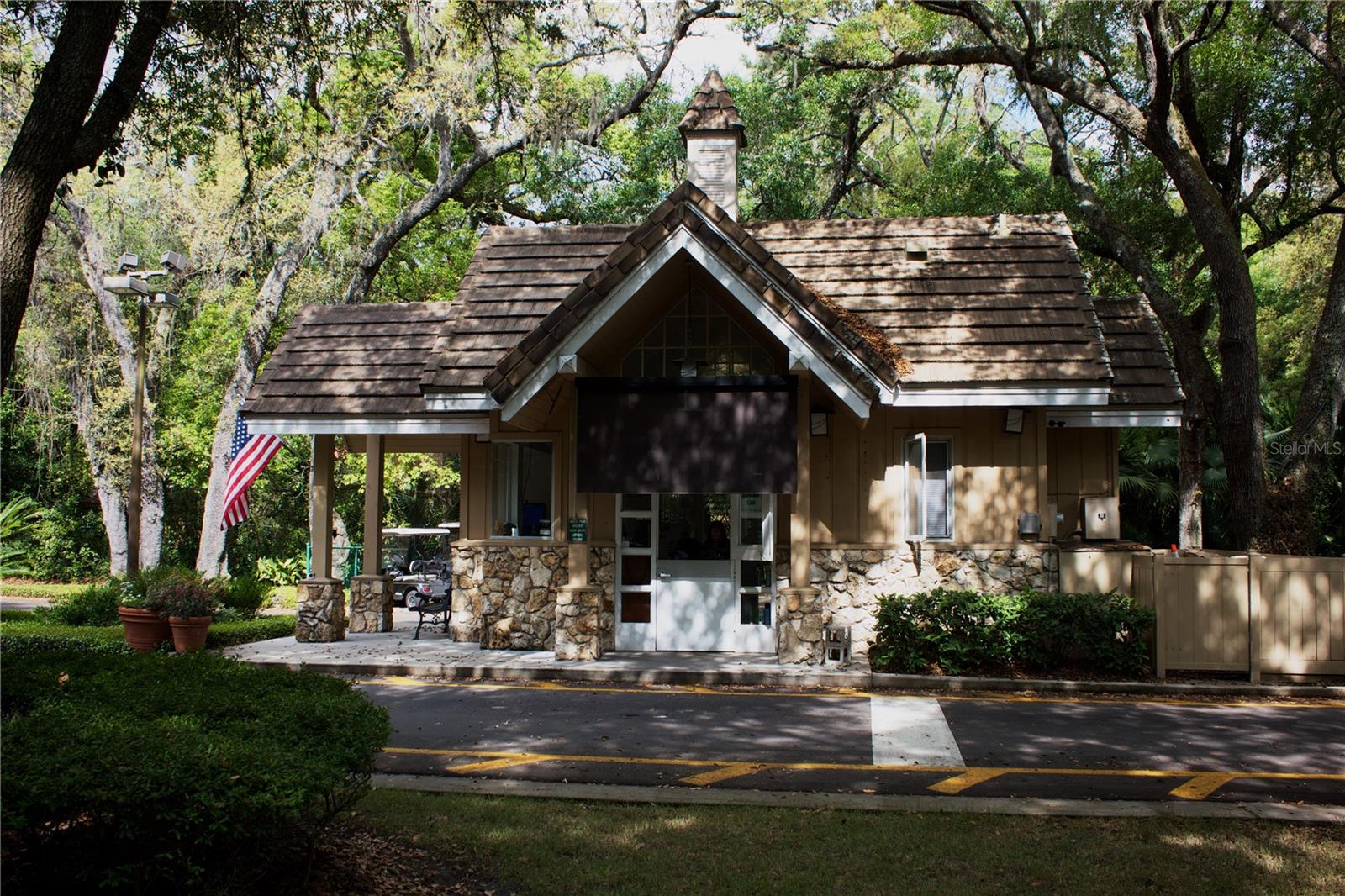 CROWN OAKS 1ST ADD - Residential