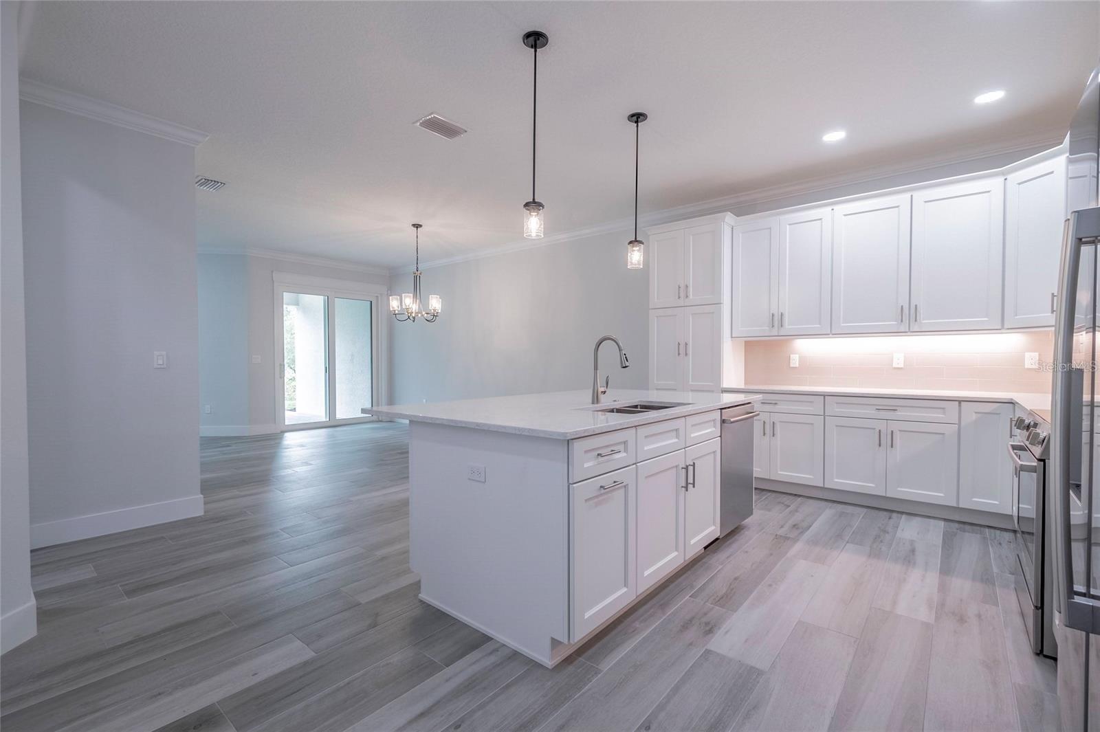 ISLES/VENETIAN BAY - Residential Lease