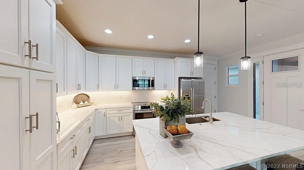 ISLES/VENETIAN BAY - Residential Lease