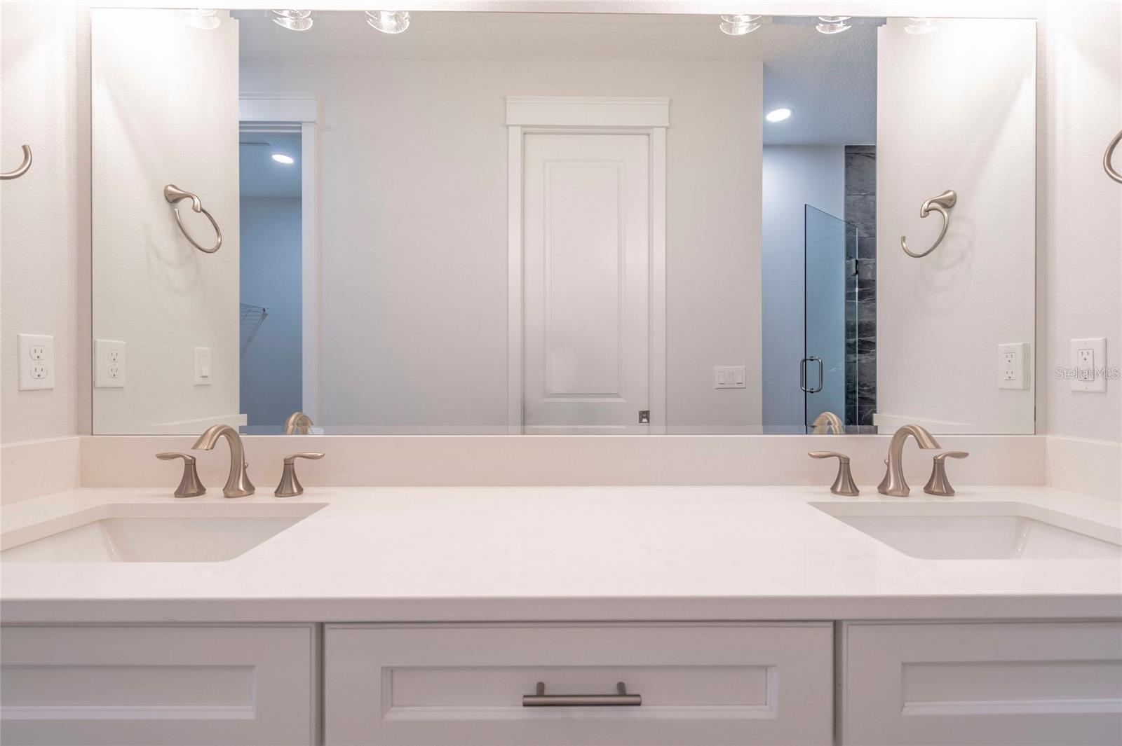 ISLES/VENETIAN BAY - Residential Lease