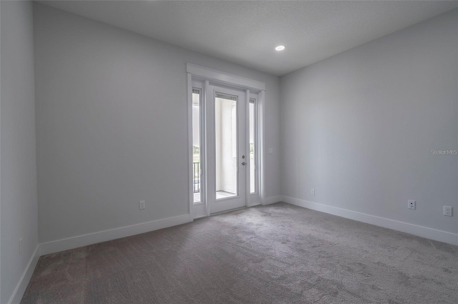 ISLES/VENETIAN BAY - Residential Lease