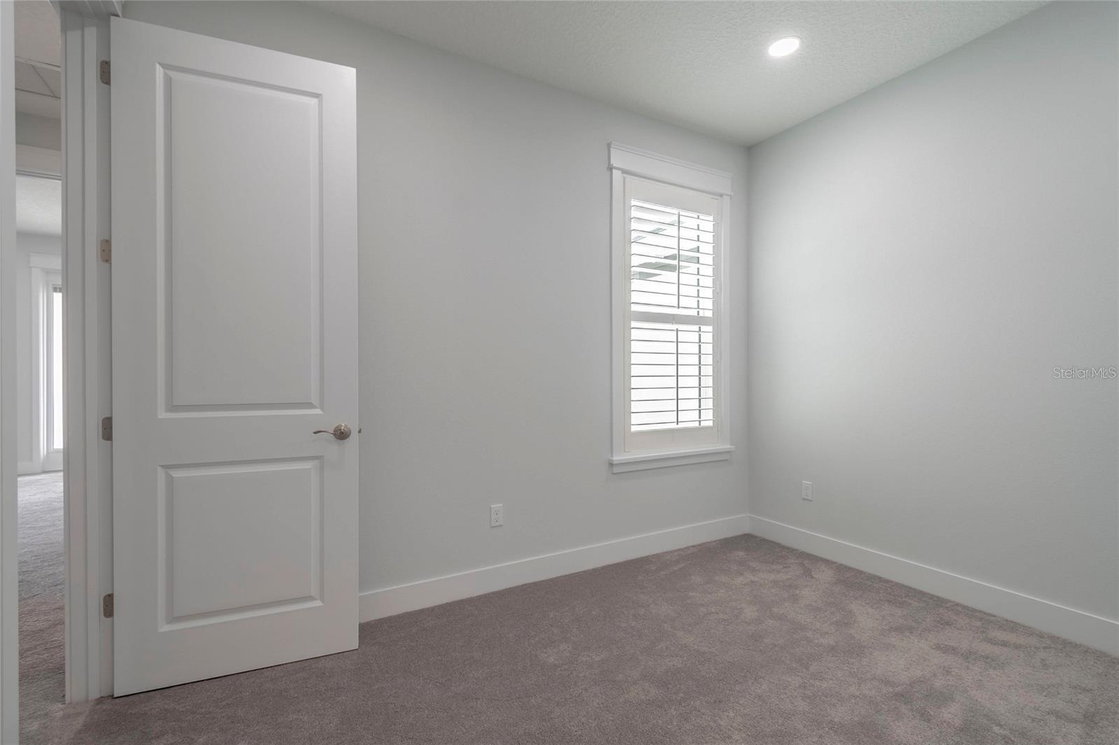 ISLES/VENETIAN BAY - Residential Lease