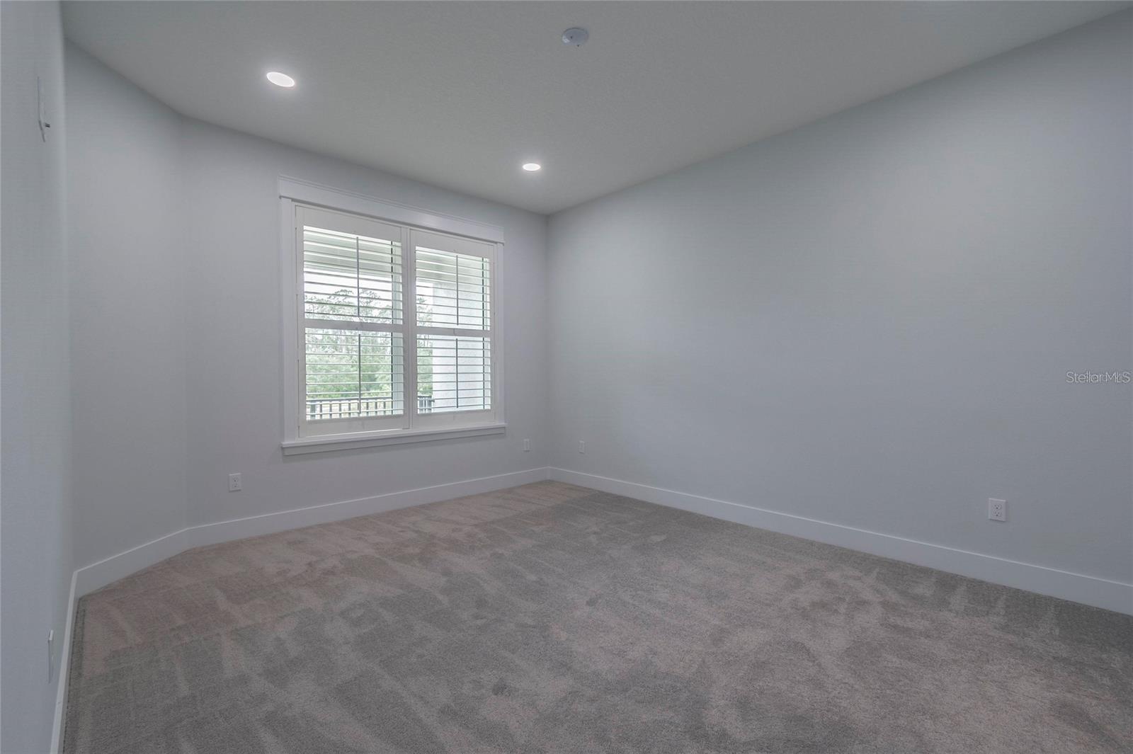 ISLES/VENETIAN BAY - Residential Lease