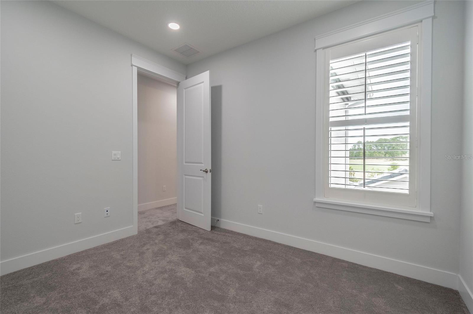 ISLES/VENETIAN BAY - Residential Lease