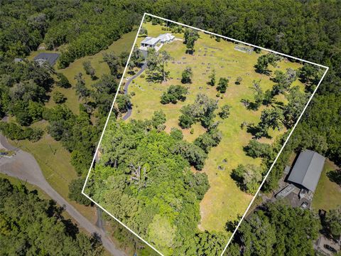 A home in BROOKSVILLE