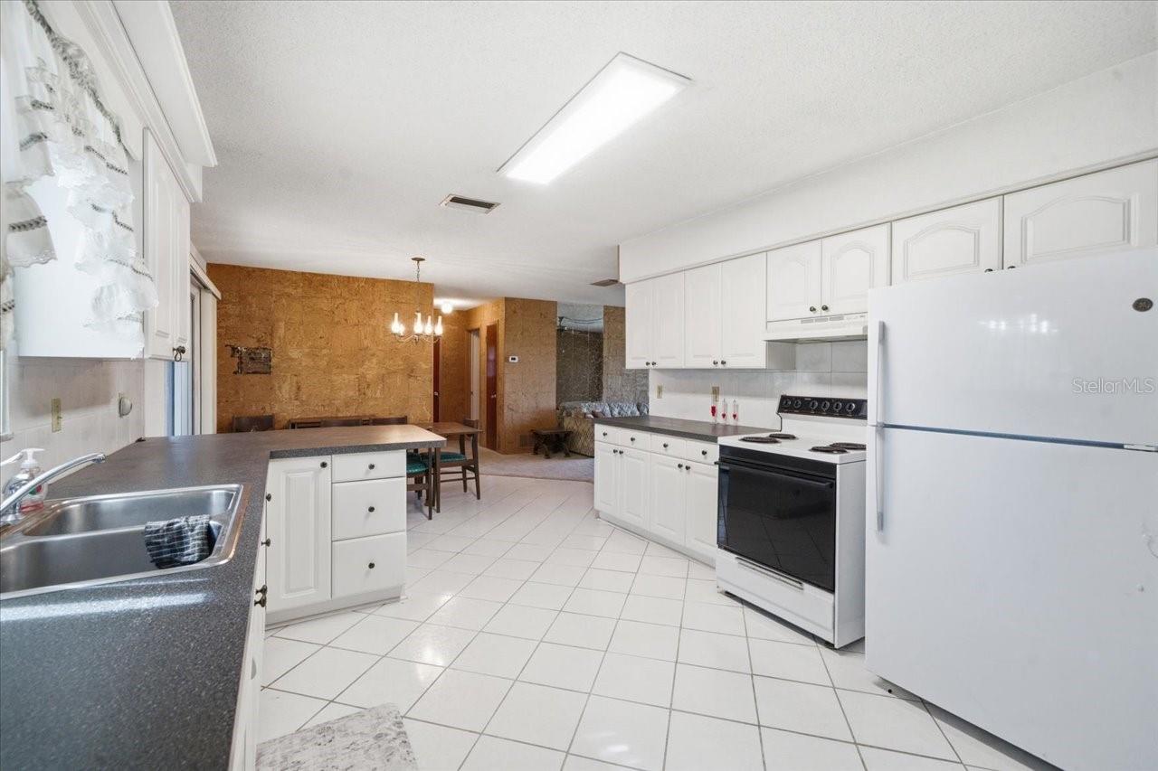 BILTMORE ESTATES - Residential