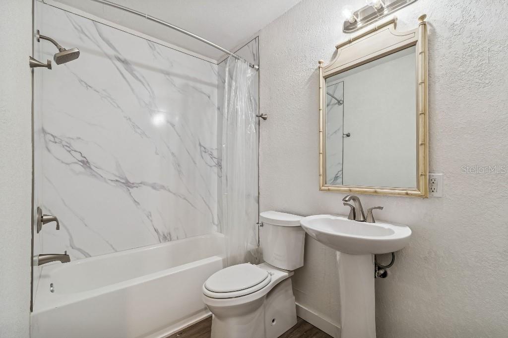 SHORE ACRES OVERLOOK SEC - Residential