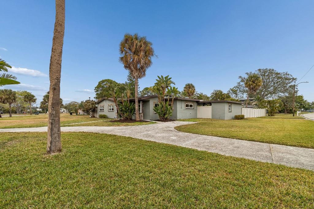 SHORE ACRES OVERLOOK SEC - Residential