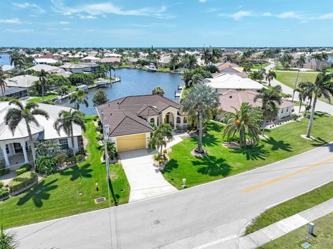 A home in PUNTA GORDA