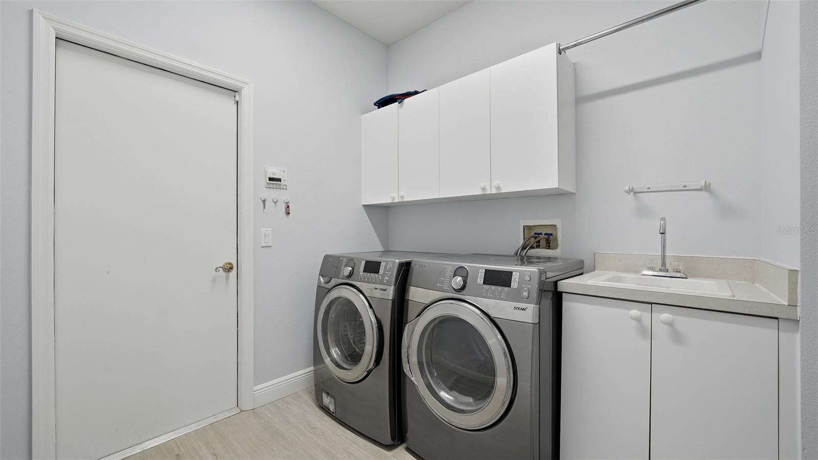 STONEYBROOK GOLF & COUNTRY CLUB - Residential