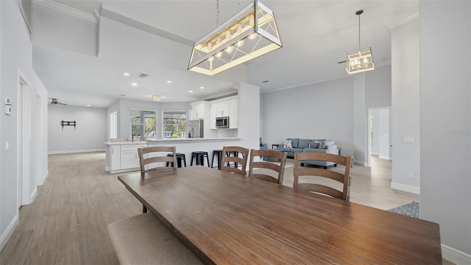 STONEYBROOK GOLF & COUNTRY CLUB - Residential