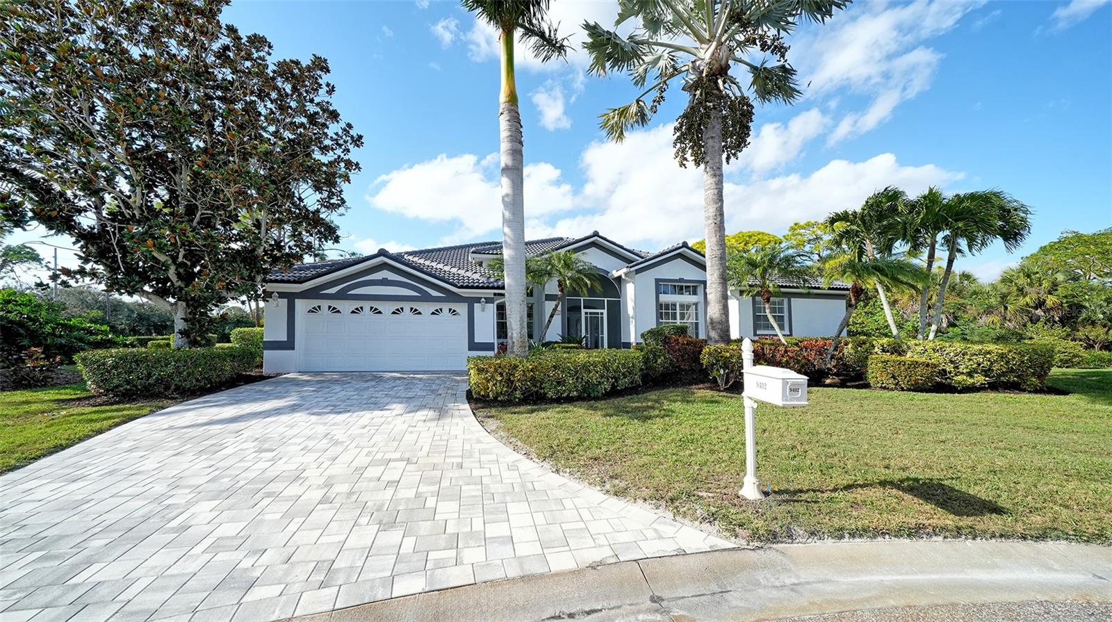 STONEYBROOK GOLF & COUNTRY CLUB - Residential