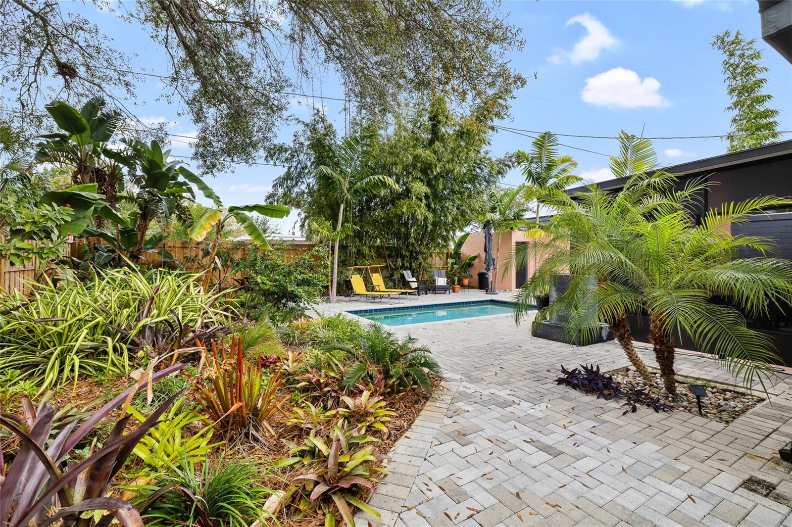 OAK RIDGE - Residential