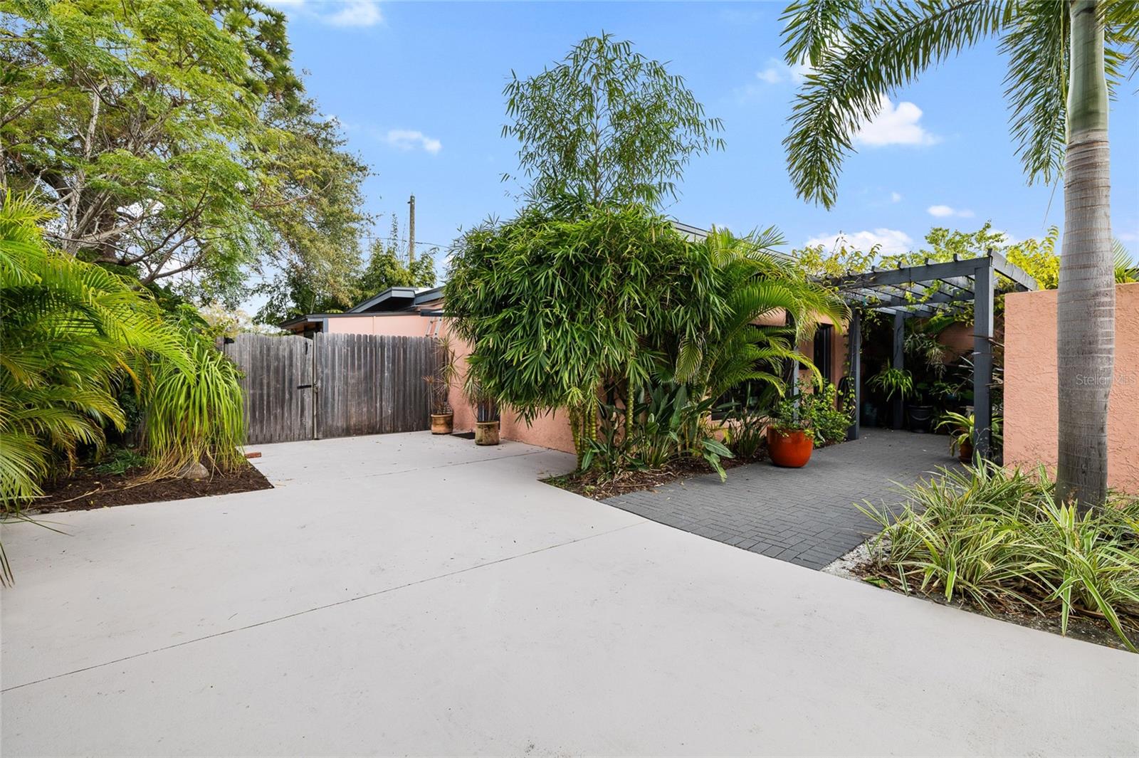 OAK RIDGE - Residential