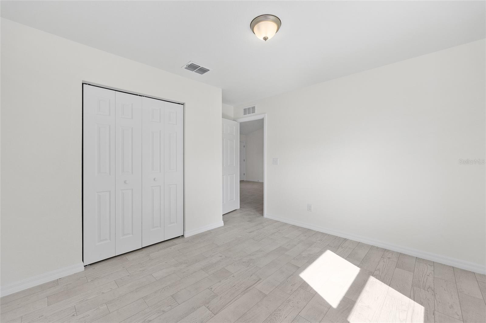 SILVER SPGS SHORES UN 32 - Residential