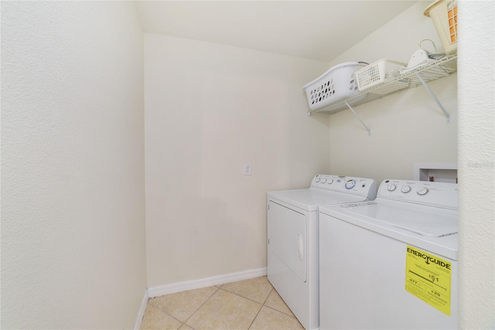 WYNDHAM LAKES ESTATES - Residential