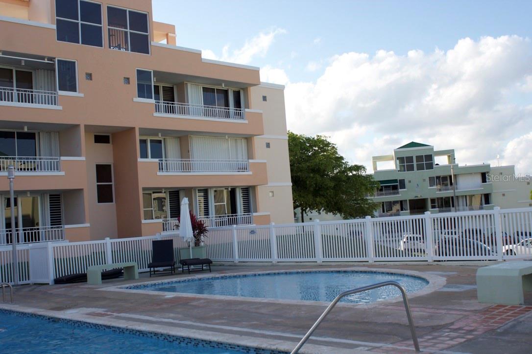 VISTA REAL CONDOMINIUM - Residential