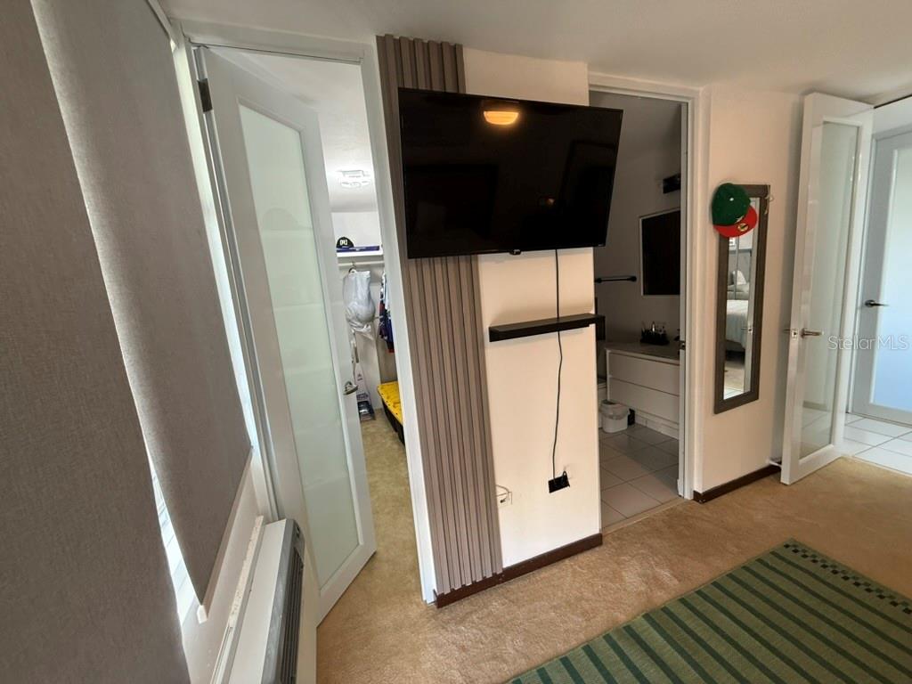 VISTA REAL CONDOMINIUM - Residential