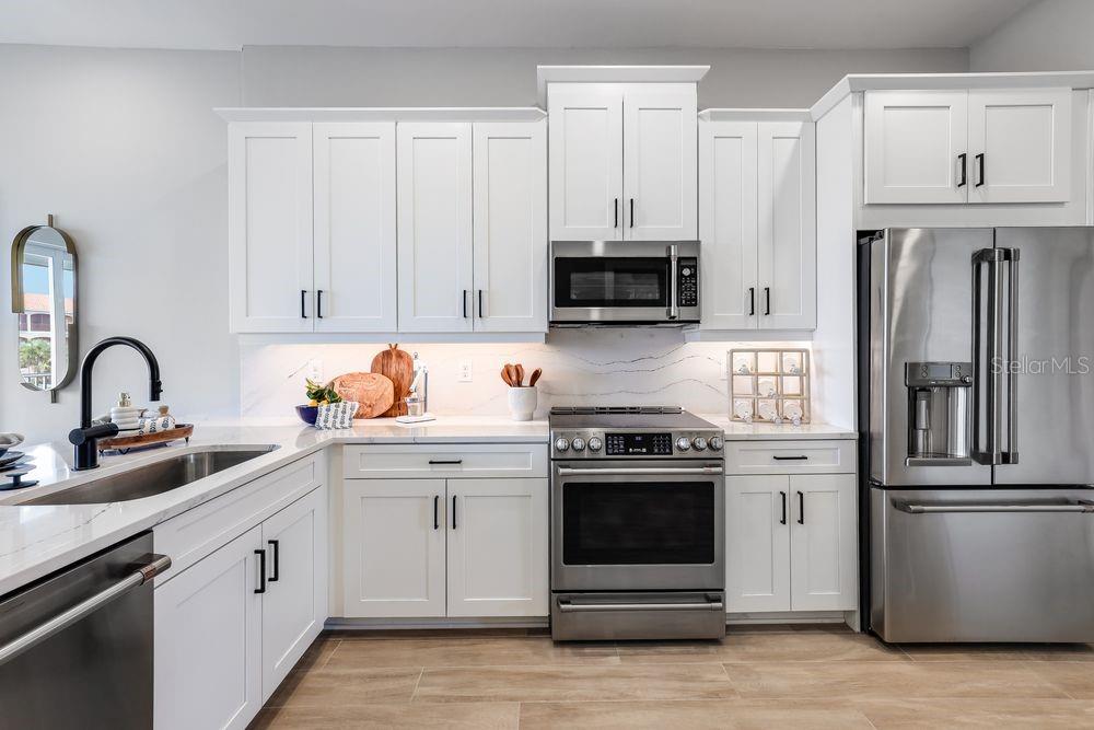 1617 SEA HAVEN DRIVE 503