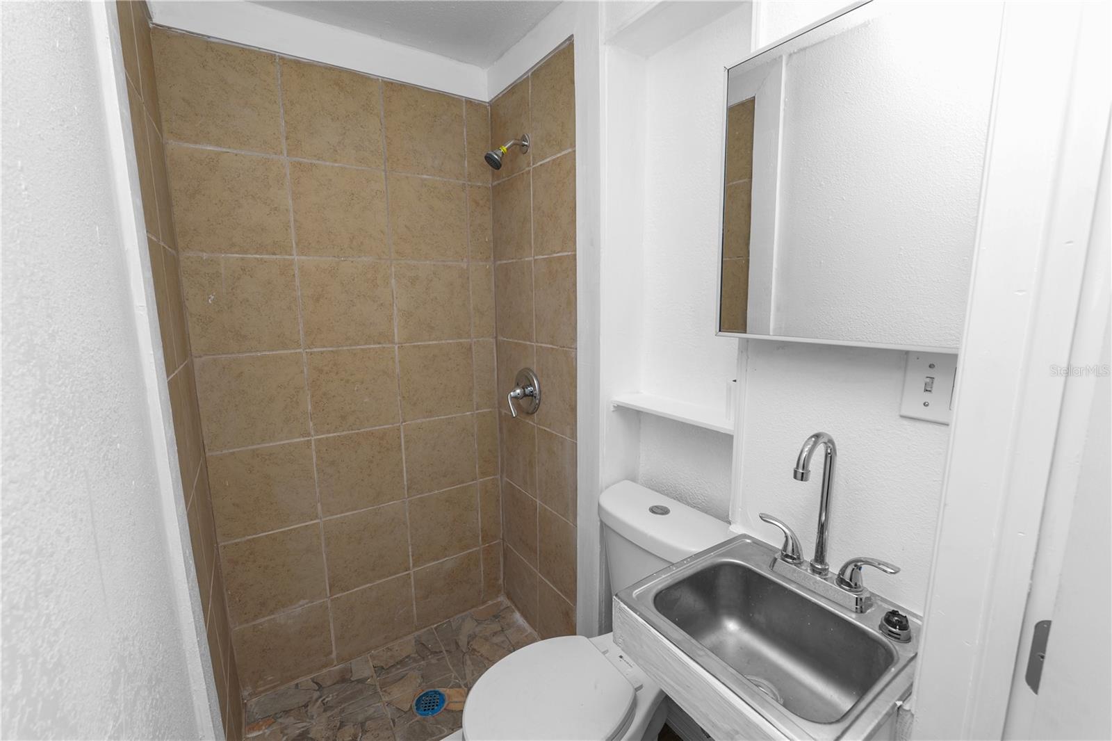 ROANOKE HILLS SUB - Residential