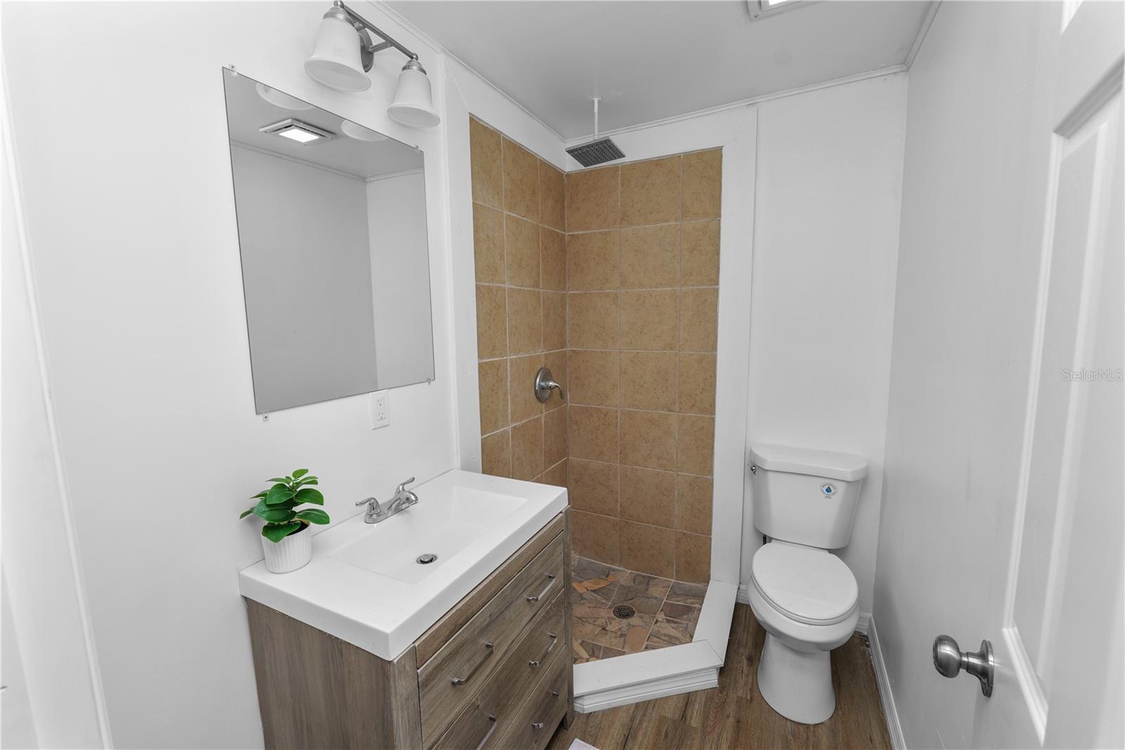 ROANOKE HILLS SUB - Residential