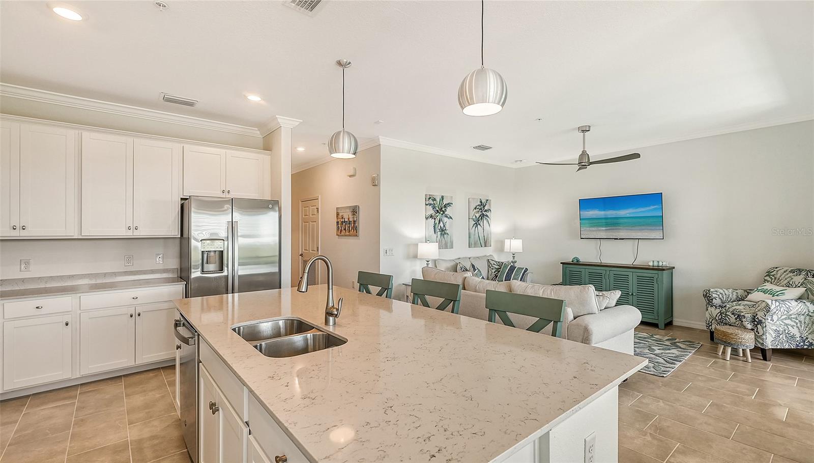 LAKEWOOD NATIONAL - Residential Lease