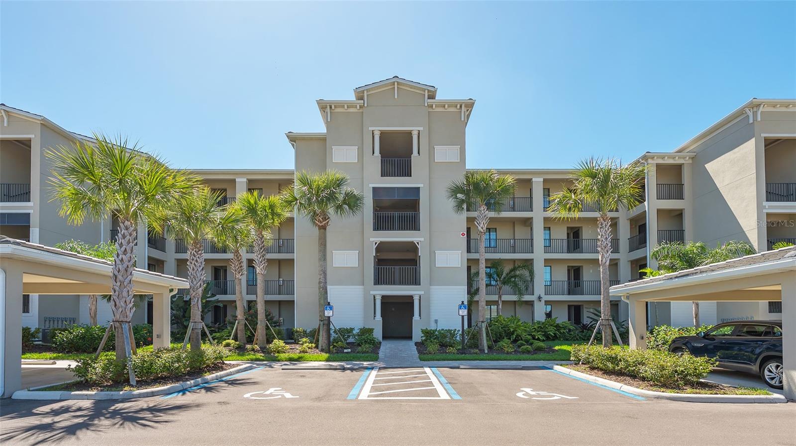 LAKEWOOD NATIONAL - Residential Lease