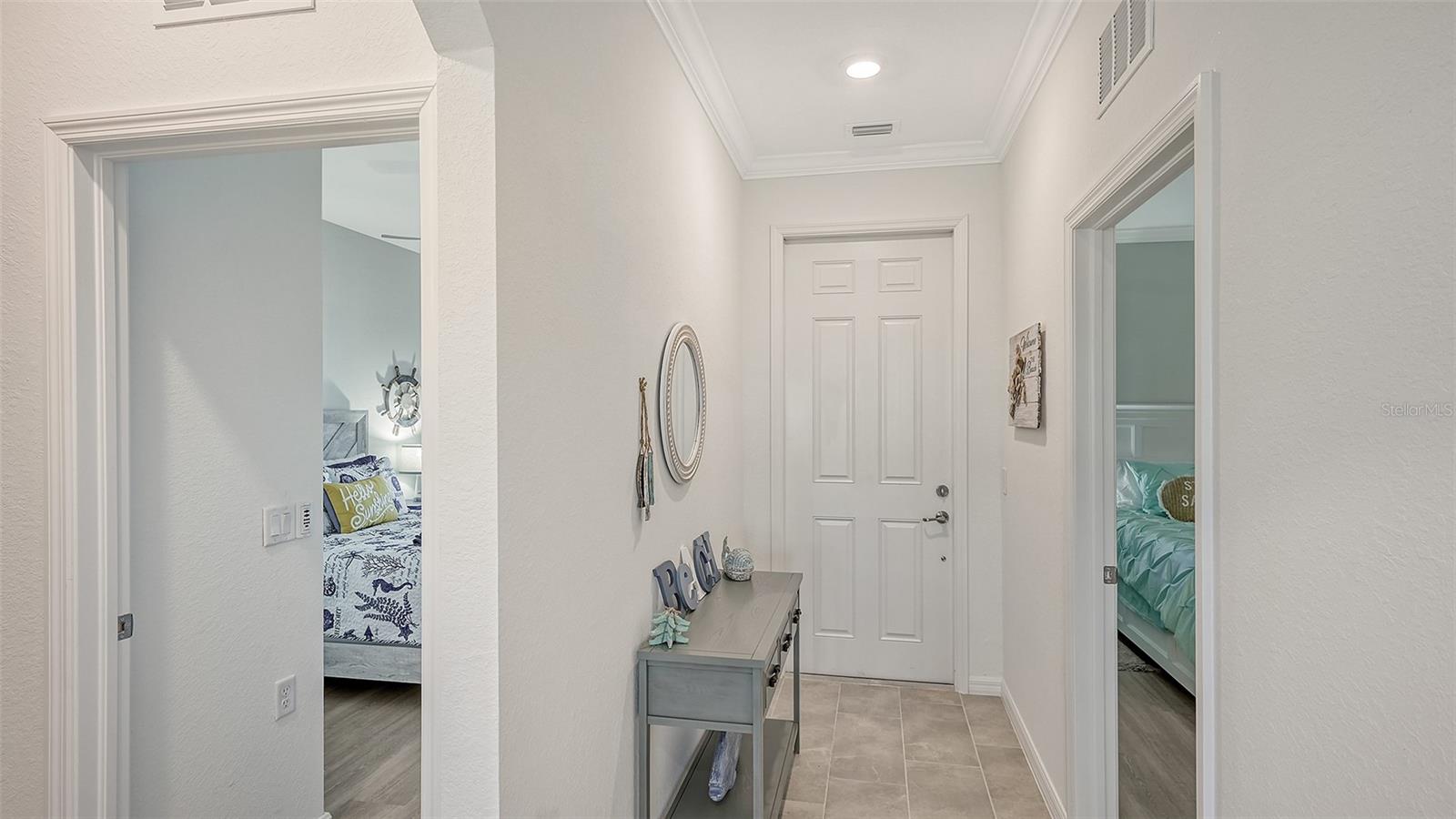 LAKEWOOD NATIONAL - Residential Lease