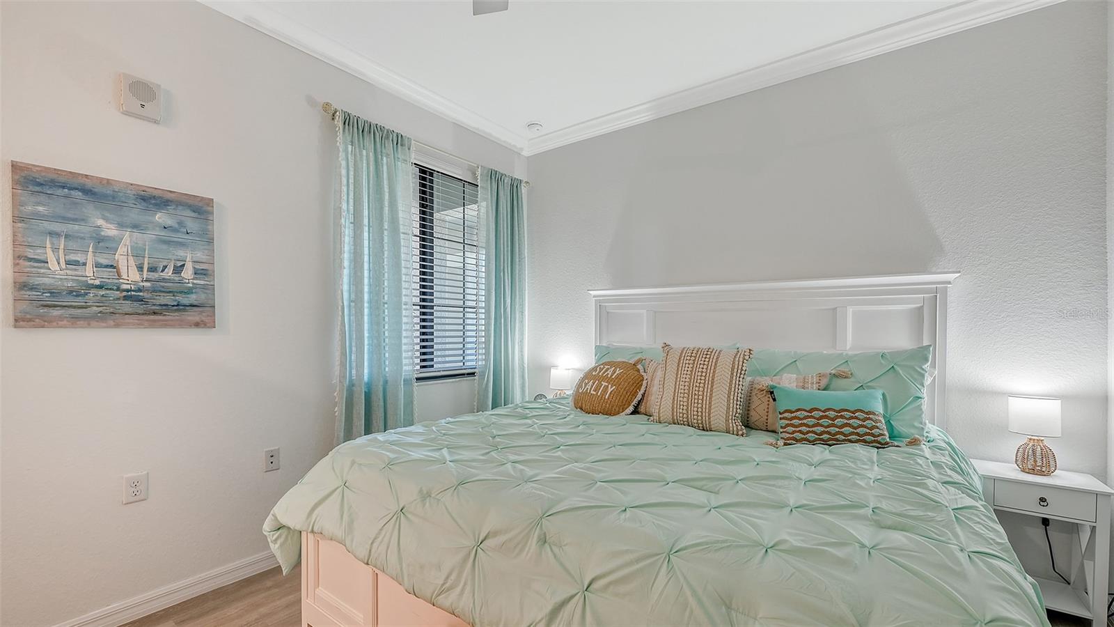 LAKEWOOD NATIONAL - Residential Lease