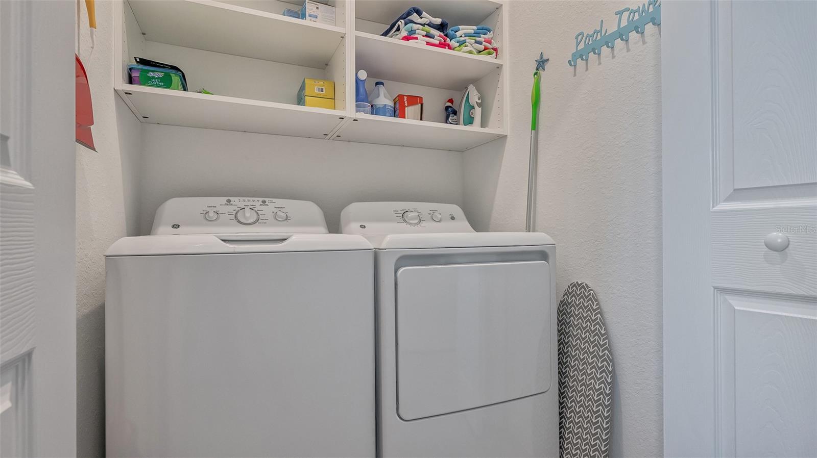 LAKEWOOD NATIONAL - Residential Lease