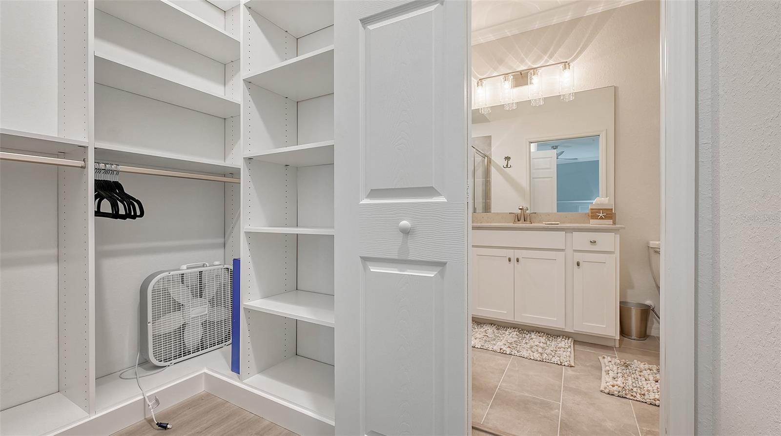 LAKEWOOD NATIONAL - Residential Lease