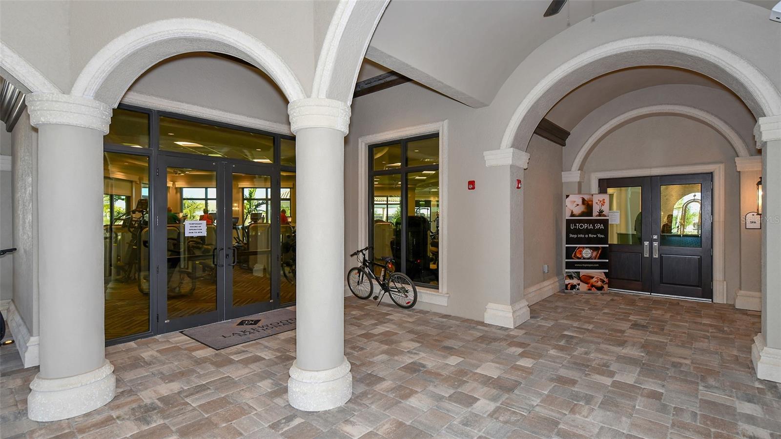 LAKEWOOD NATIONAL - Residential Lease