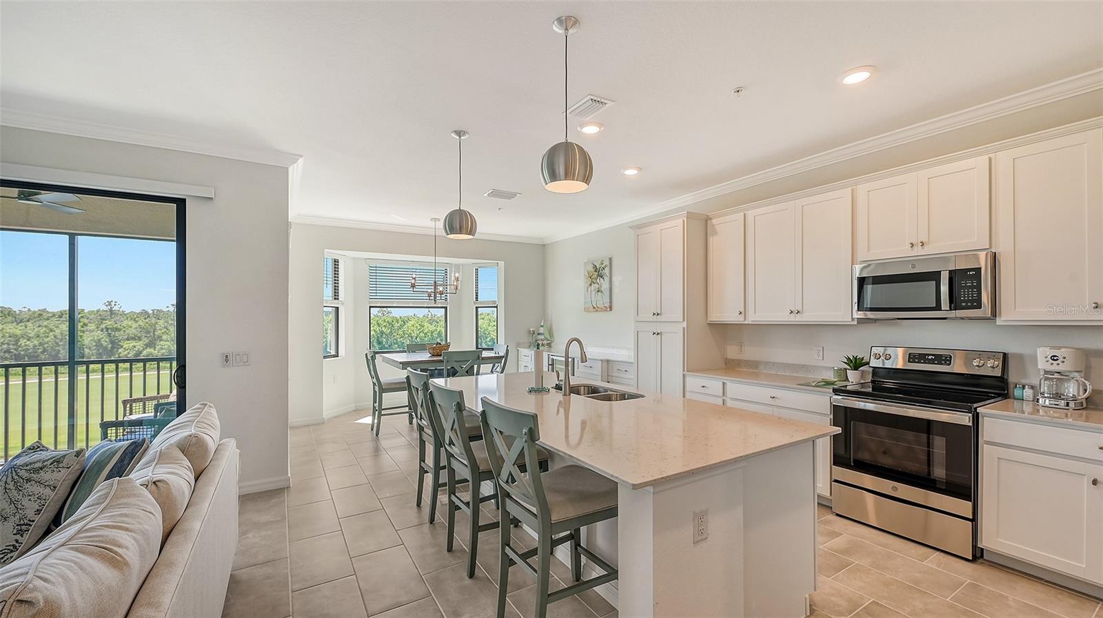 LAKEWOOD NATIONAL - Residential Lease