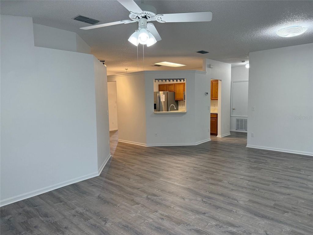 Photo of 1814 Windsor Oak Drive, Apopka, FL 32703 (MLS # O6395990)