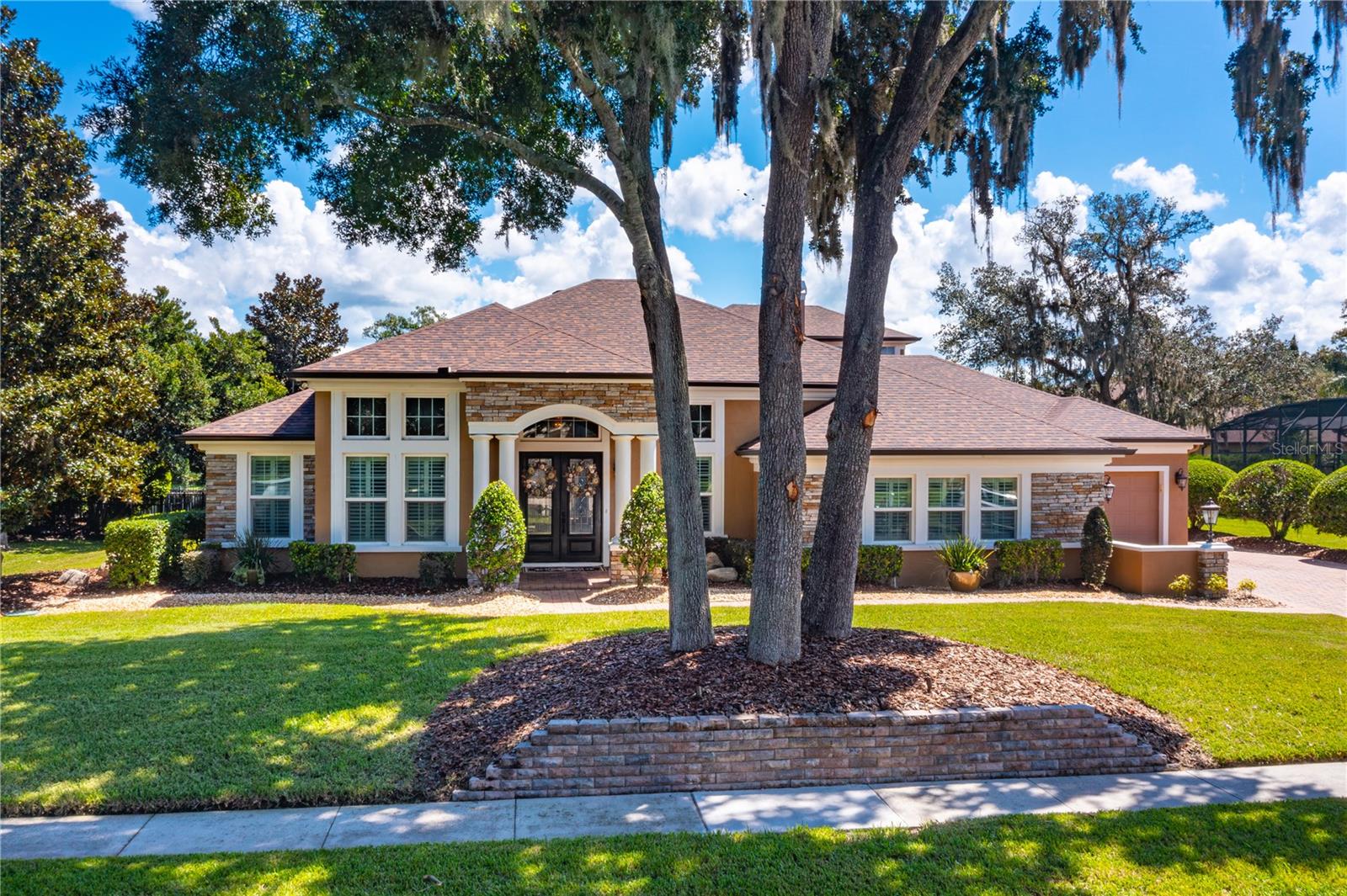 1220 PRESTIGE POINT