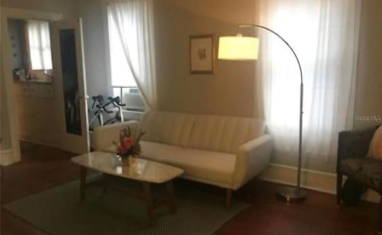 N L MILLS ADD - Residential Lease