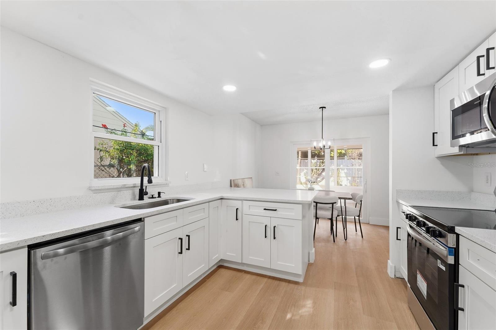 OAKDALE RIVERVIEW ESTATES UNIT - Residential