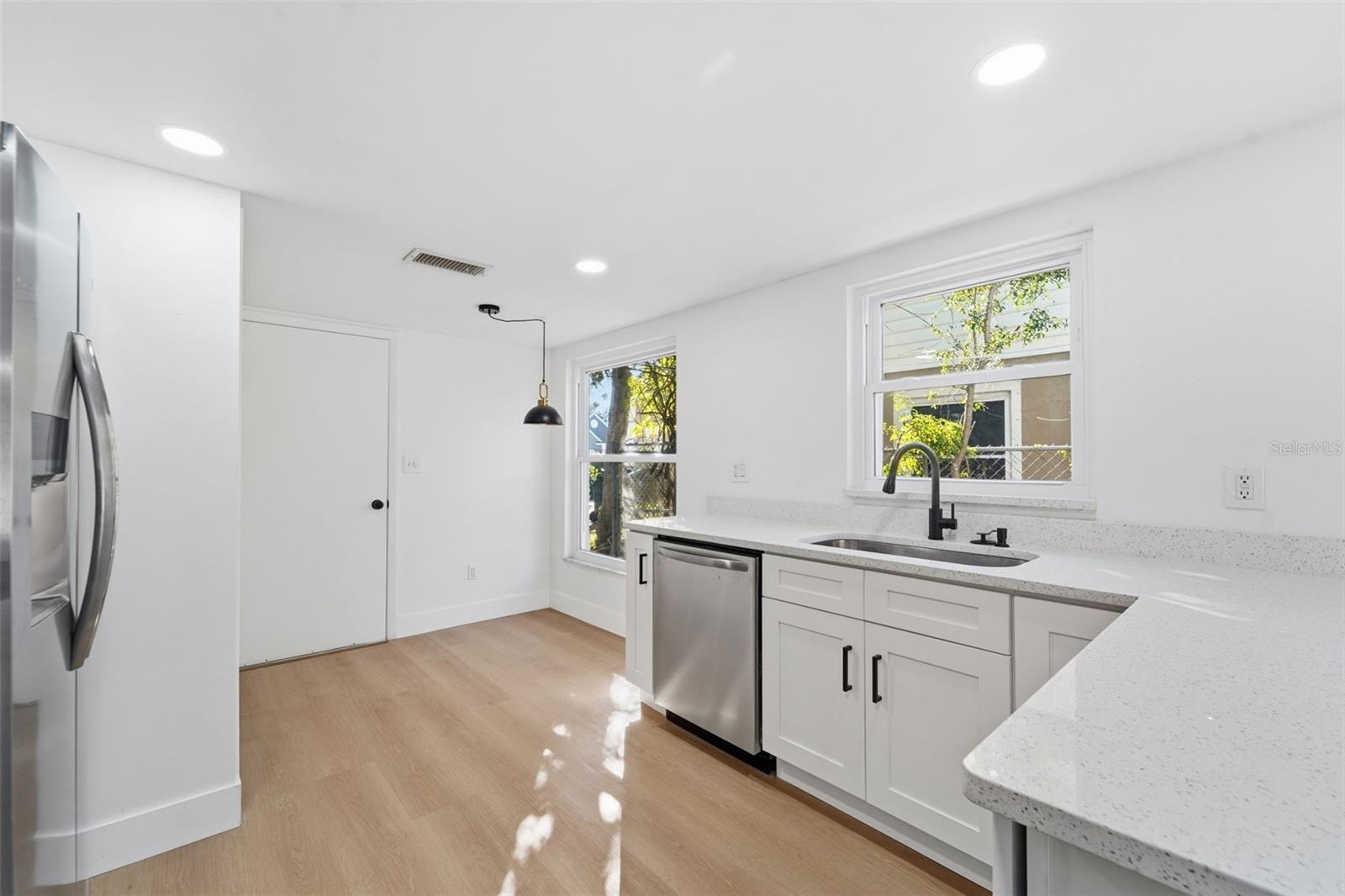 OAKDALE RIVERVIEW ESTATES UNIT - Residential