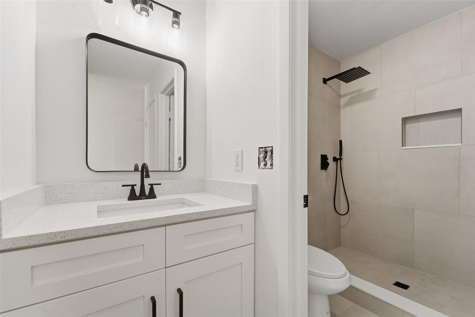 OAKDALE RIVERVIEW ESTATES UNIT - Residential