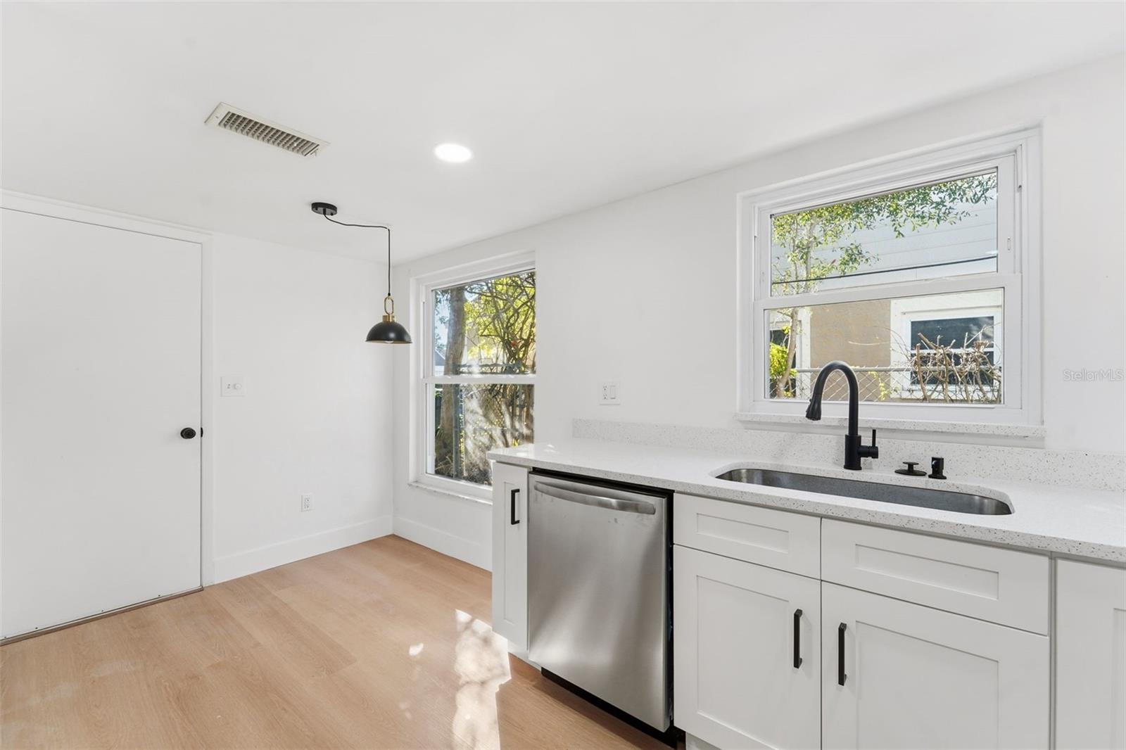 OAKDALE RIVERVIEW ESTATES UNIT - Residential