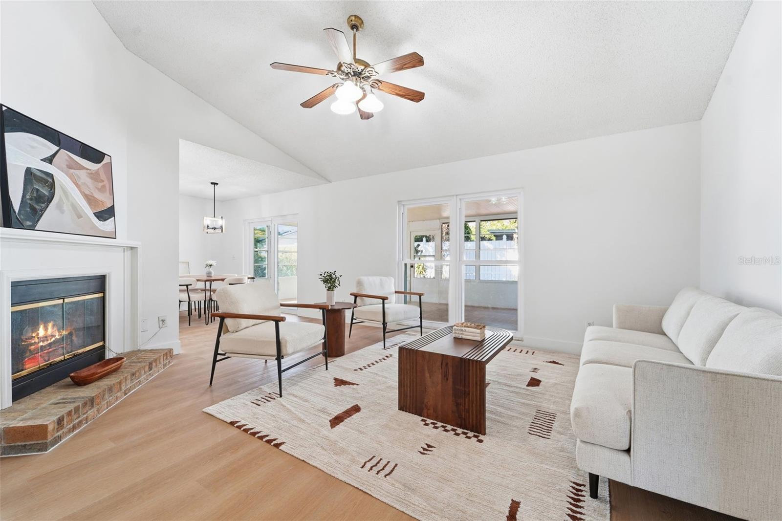 OAKDALE RIVERVIEW ESTATES UNIT - Residential