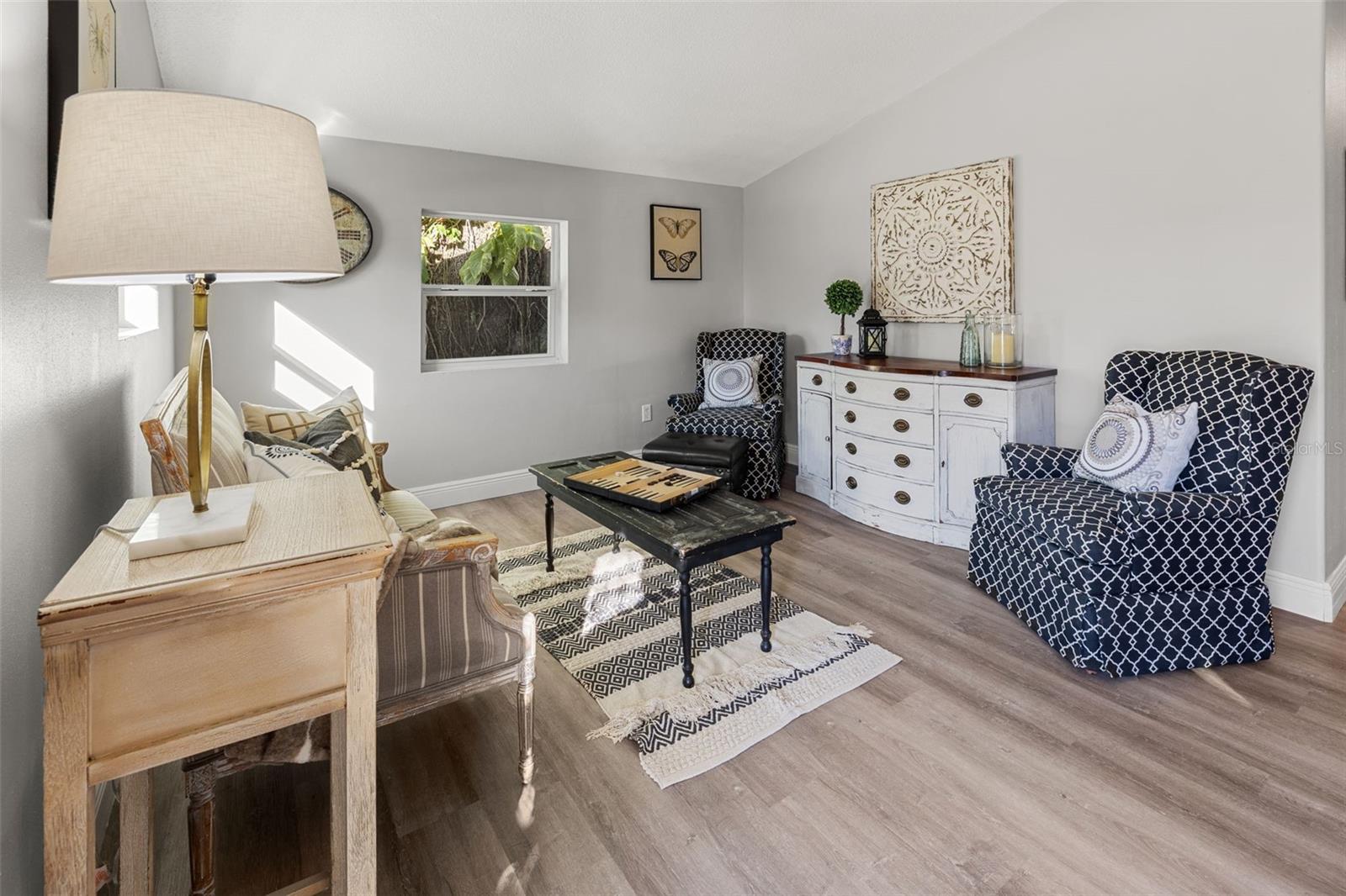 PEELER HEIGHTS - Residential Lease