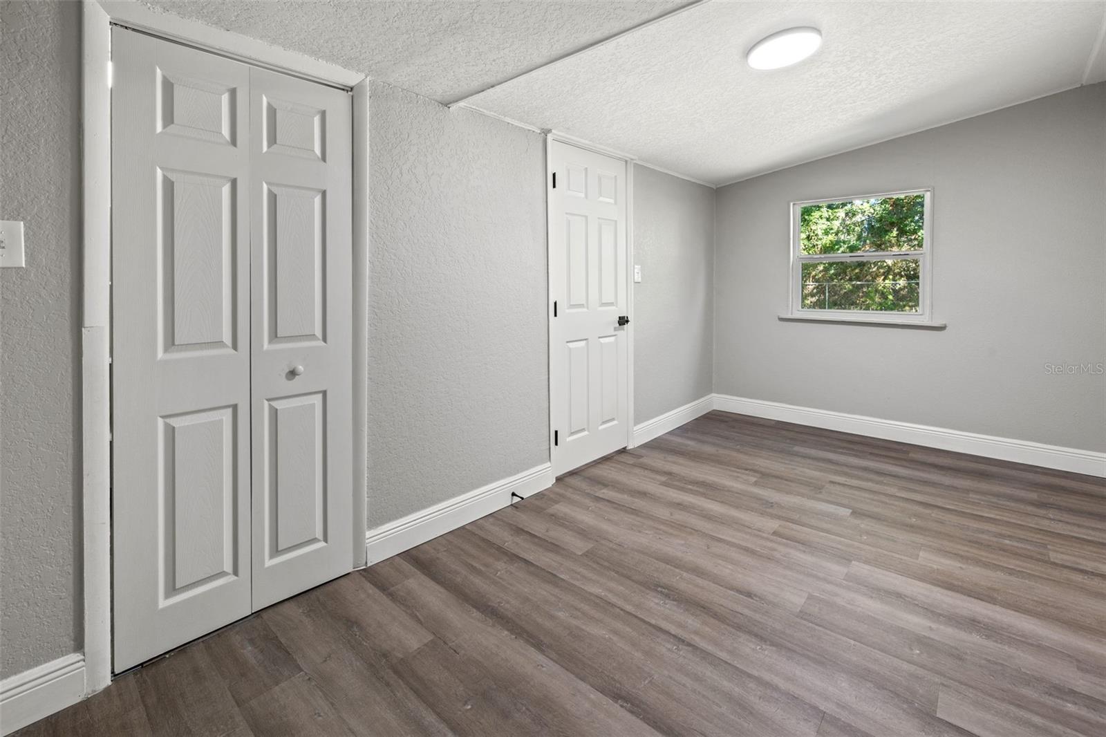 PEELER HEIGHTS - Residential Lease