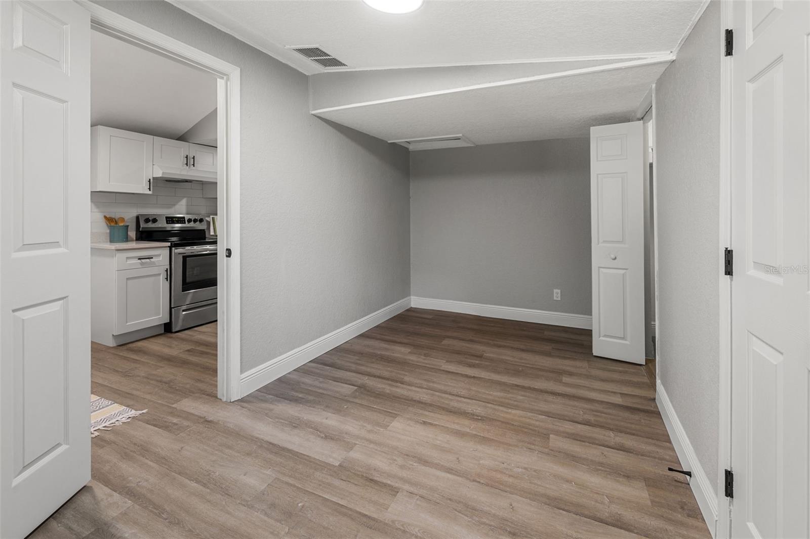 PEELER HEIGHTS - Residential Lease