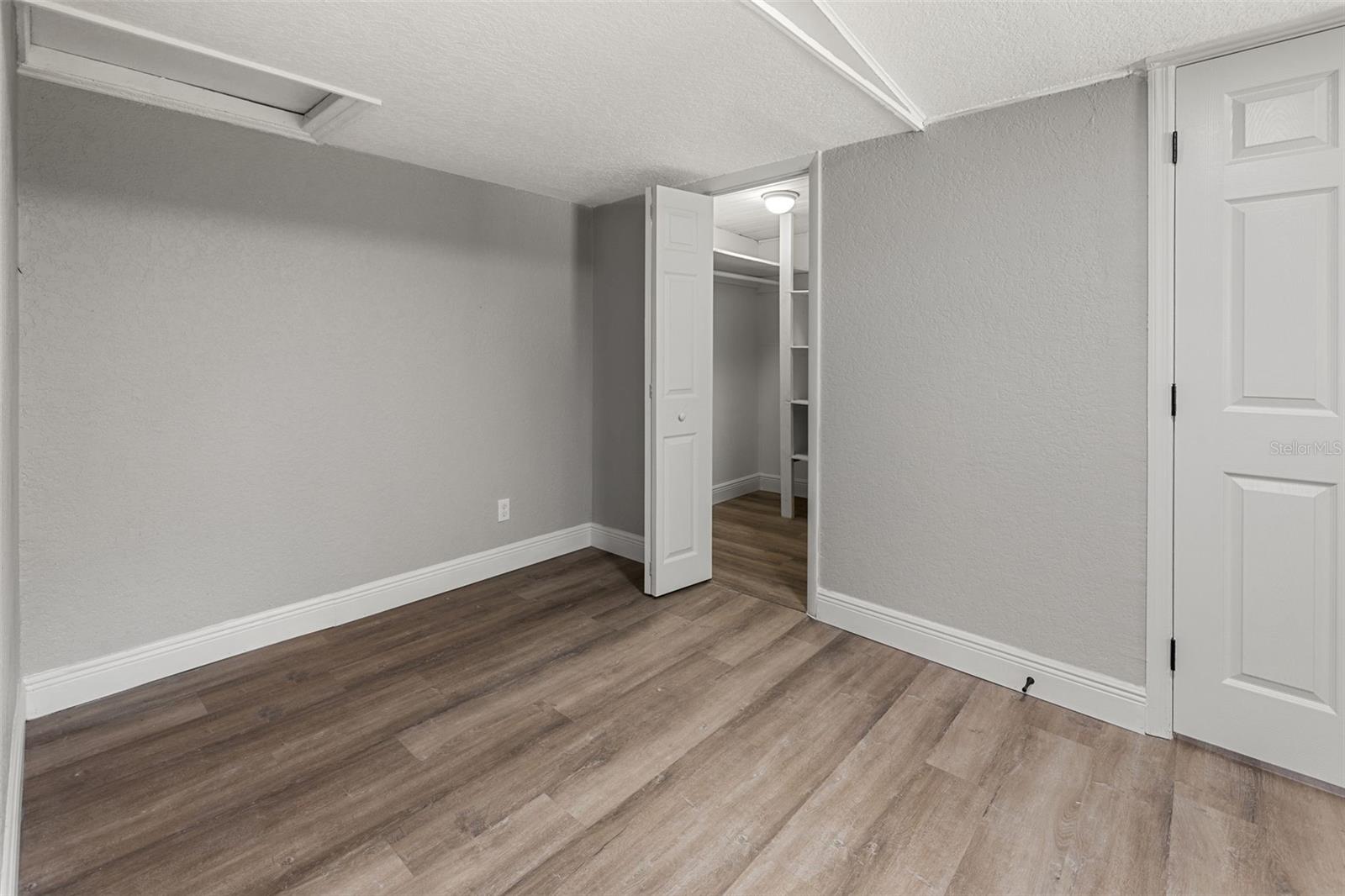 PEELER HEIGHTS - Residential Lease