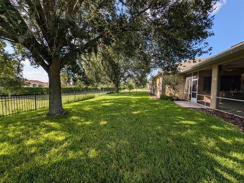 A home in WINTER HAVEN