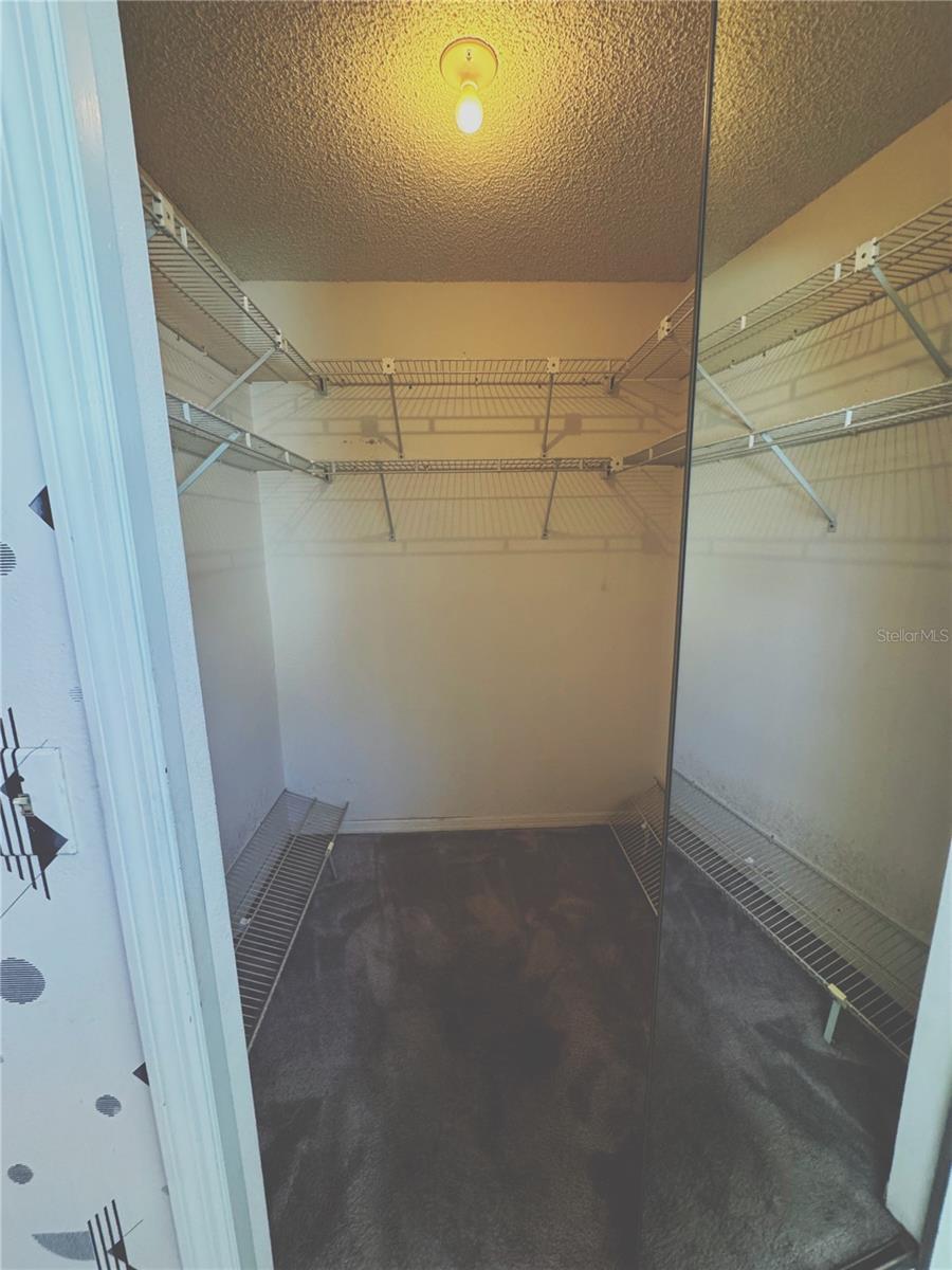 MILL RUN PH 01 - Residential Lease