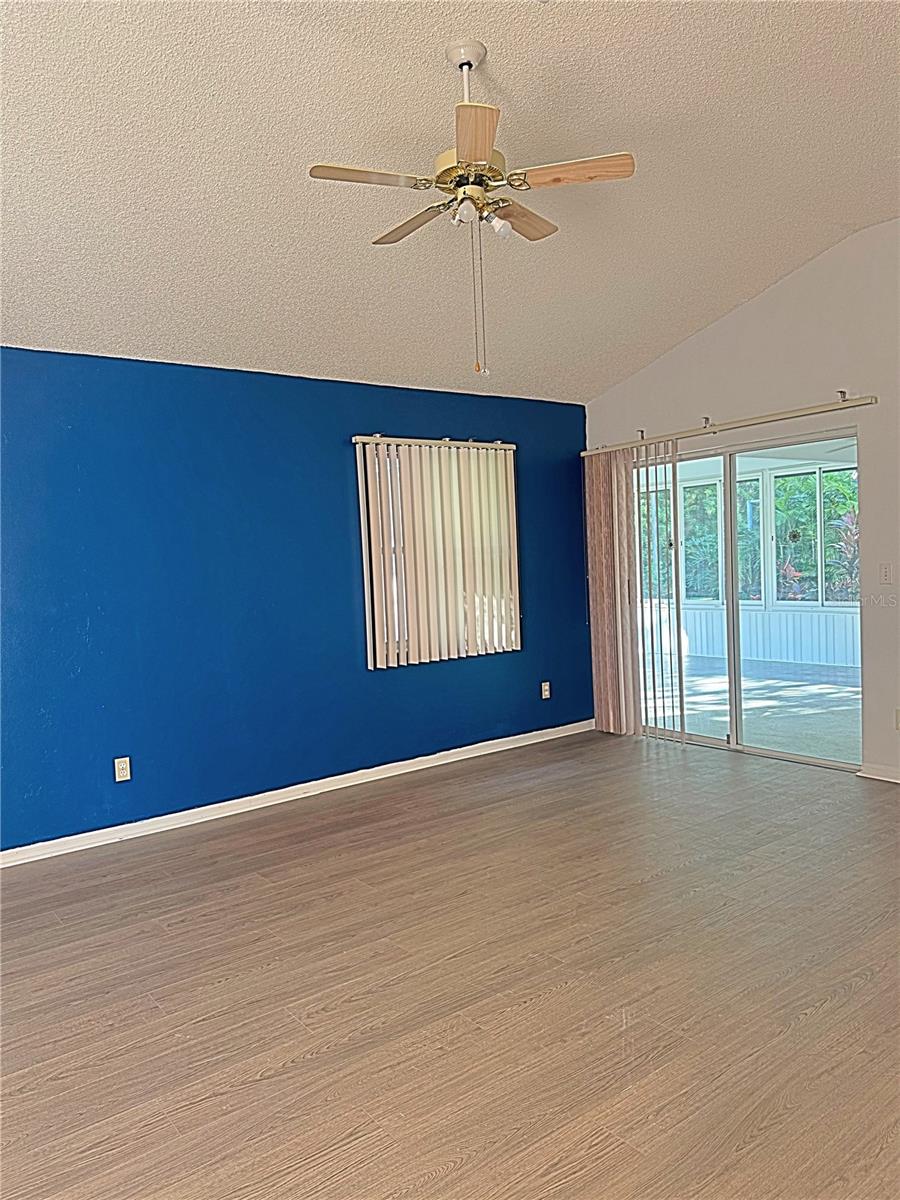 MILL RUN PH 01 - Residential Lease