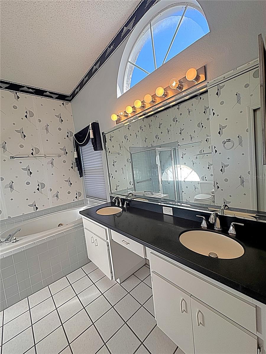 MILL RUN PH 01 - Residential Lease